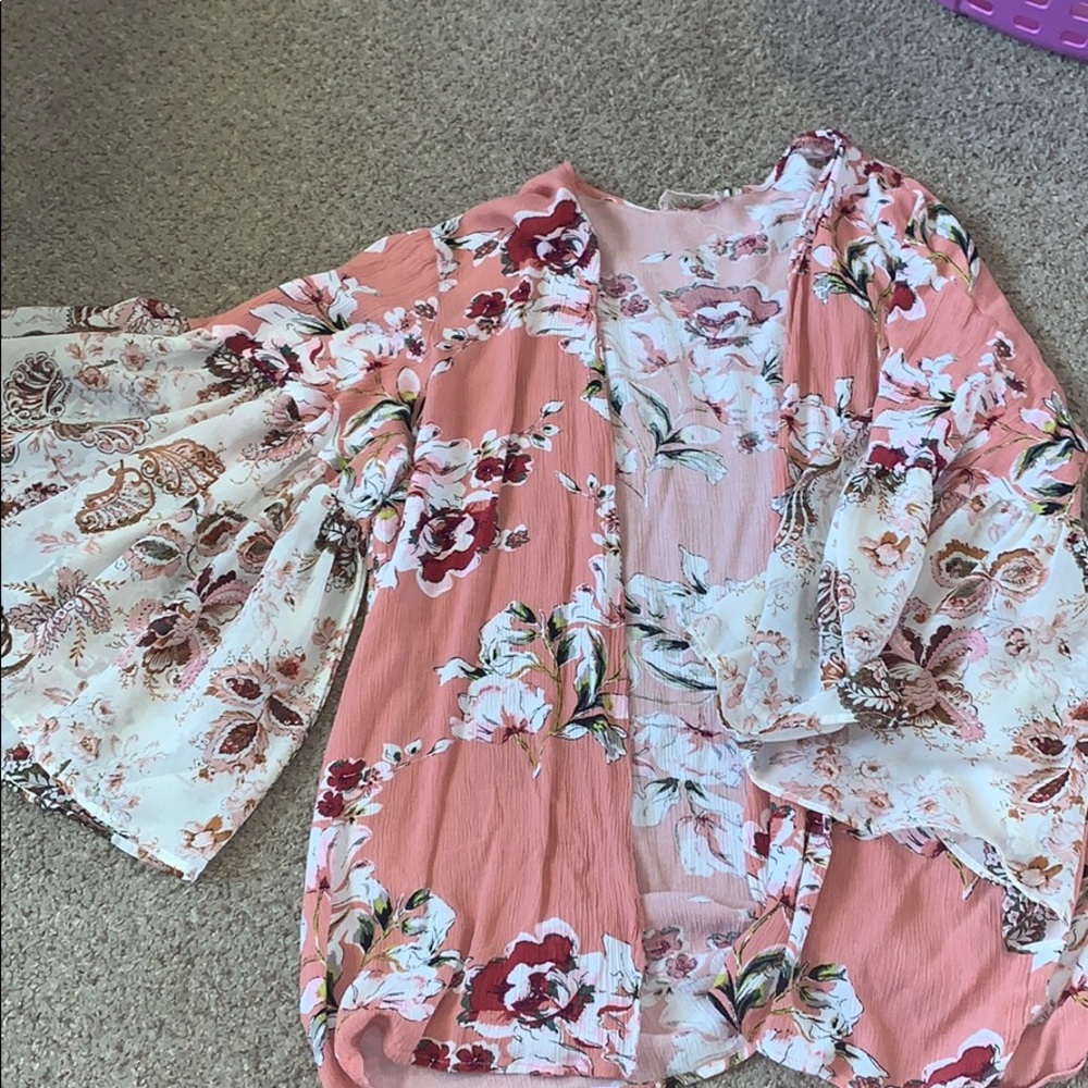 Altar’d State Kimono